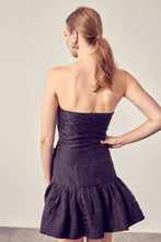 Load image into Gallery viewer, The Sleeveless Black Dress
