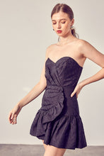 Load image into Gallery viewer, The Sleeveless Black Dress
